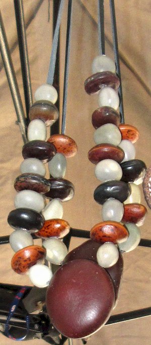 Sea bean seeds - Can be used to make ornaments and necklaces with. Buy from South Africa, Pretoria, Villieria