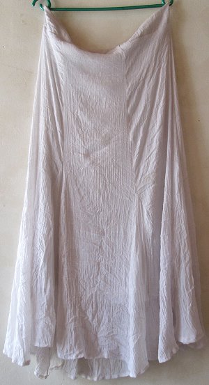 Skirts - white. South Africa, Pretoria, Villieria