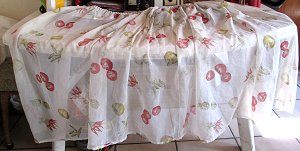 Curtains - Floral - white - red - sheer - short drop. South Africa, Pretoria, Villieria